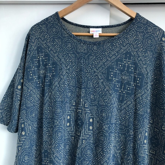 LuLaRoe Blue Patterned Tunic Top - Picture 3 of 5